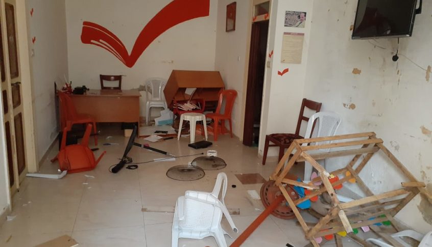الاعتداء على مكاتب التيار في طرابلس والنبطية