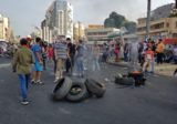 المتظاهرون في طرابلس قطعوا الطرق المؤدية الى مستديرة عبد الحميد كرامي