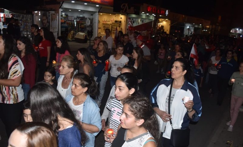 مسيرة صلاة وشموع في زغرتا على نية خلاص لبنان
