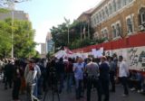 تجمع للمحتجين امام مصرف لبنان في بيروت