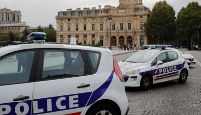 فرنسا: مصابان بإطلاق نار أمام مسجد في مدينة بايون