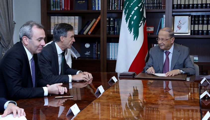 الرئيس عون عرض ووزير الدولة للشؤون الخارجية وشؤون التنمية الدولية البريطاني الدعم البريطاني للبنان