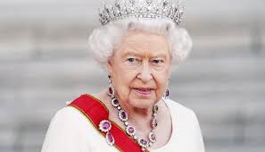 ملكة بريطانيا توقع قانوناً حول إجراء انتخابات مبكرة