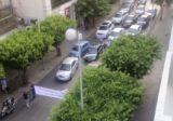 شبان يقطعون الطريق امام وزارة الاعلام في الحمرا