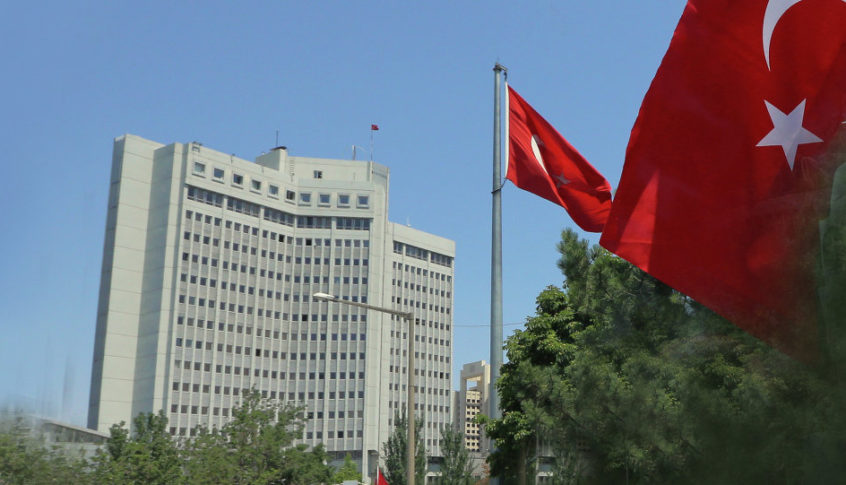 الخارجية التركية تستنكر بيان الجامعة العربية وتصفه بالخيانة