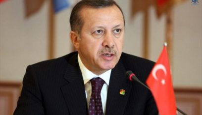 أردوغان: نحو 250 ألف شخص يفرون من إدلب السورية باتجاه تركيا