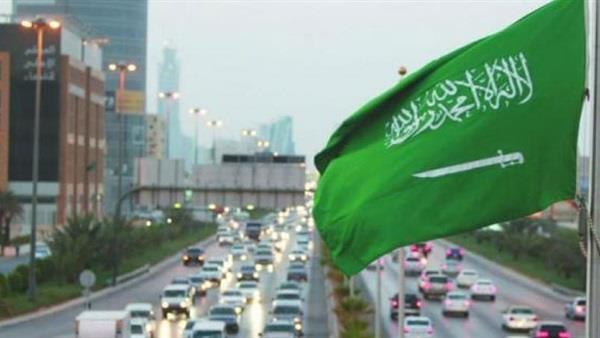 السعودية تسمح بمنح تأشيرات السياحة لحاملي التأشيرات الأميركية والأوروبية