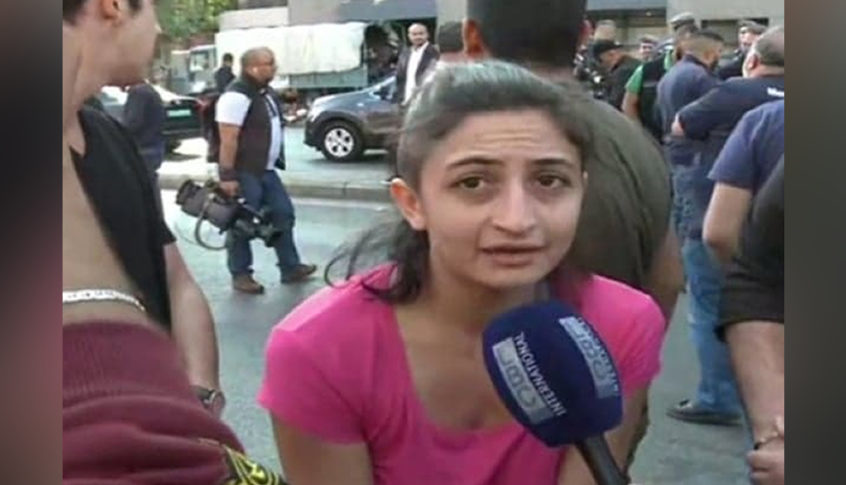 متظاهرة من على جسر الرينغ: لا أفهم لماذا يجب أن أكره “اسرائيل”؟! (فيديو)