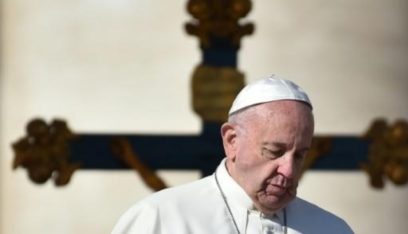 البابا فرنسيس: أنا قريب من الكاثوليك في القامشلي