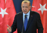 أردوغان أكد تضامنه مع لبنان ومساعدات تركية الى متضرري الانفجار