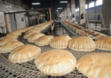 نقيب المخابز يحمّل قُطّاع الطرق مسؤولية انقطاع الخبز من الاسواق