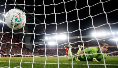 ليفربول يهزم أرسنال بركلات الترجيح بعد مباراة مثيرة من عشرة أهداف