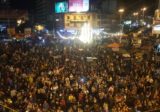 ساحة النور في طرابلس تعج بالمحتجين