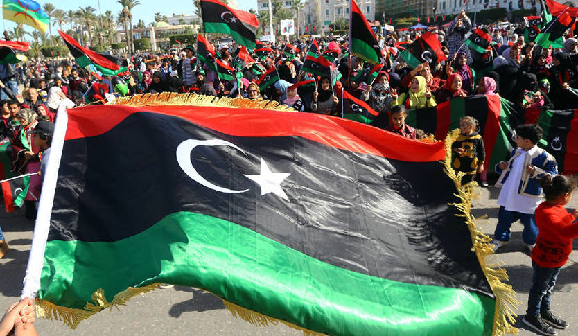 7 قتلى بينهم عمال أجانب في غارة جوية جنوب العاصمة الليبية