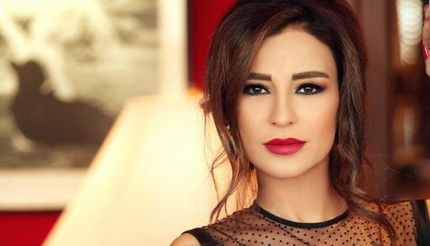 ماغي بوغصن حديث السوشيل ميديا