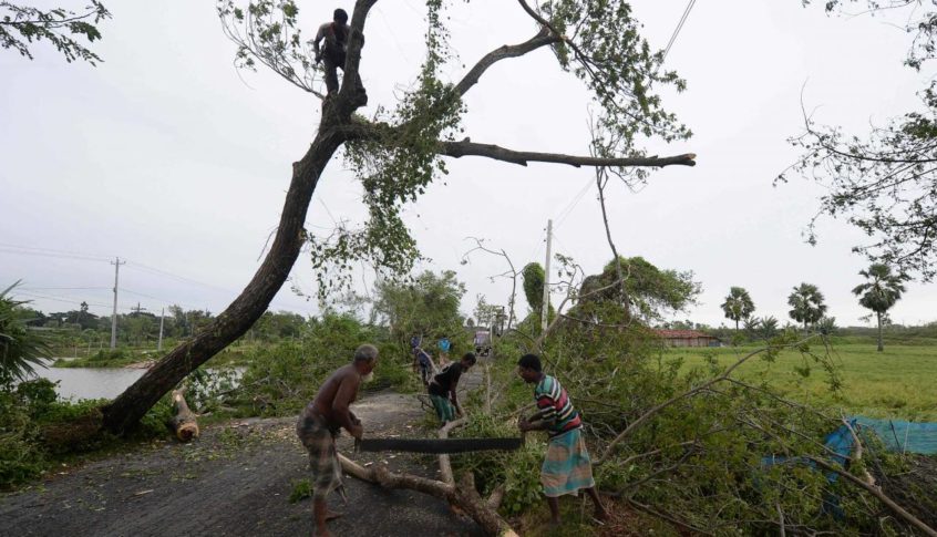 بنغلادش: ارتفاع عدد قتلى الإعصار”بلبل” إلى 12