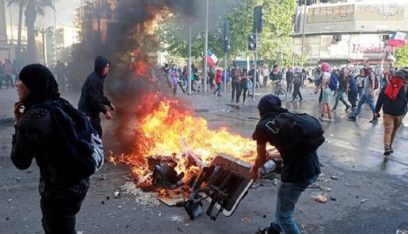 تصاعد المواجهات بين المتظاهرين والشرطة في تشيلي