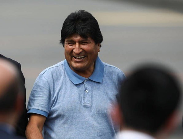 موراليس يتوجه لوسطاء دوليين بطلب مساعدته في العودة إلى بوليفيا