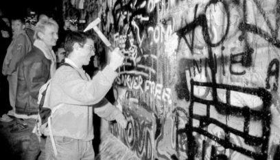 التايمز: ذكرى سقوط جدار برلين.. انتكاسة؟