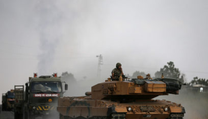 الدفاع التركية: مقتل جندي وجرح 6 آخرين بانفجار لغم أرضي بمنطقة عمليات “نبع السلام”
