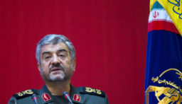 “تسنيم”: قائد الحرس الثوري يتوجه إلى موقع حادث مروحية الرئيس الإيراني
