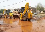 الأشغال: فرق الوزارة تواصل أعمالها بتنظيف مجاري المياه