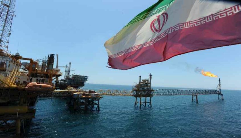 البرلمان الإيراني يعقد جلسة مغلقة لمناقشة قرار رفع أسعار الوقود والتظاهرات التي شهدتها البلاد