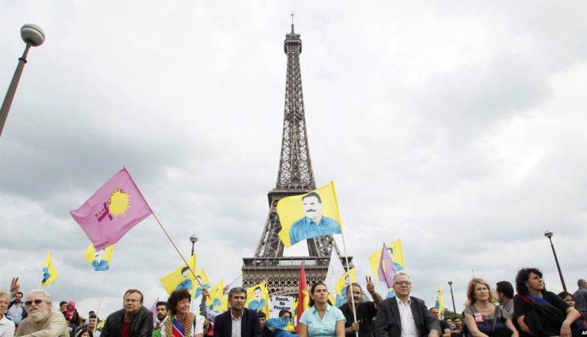 تظاهرات في باريس لمئات الاكراد المطالبين بفرض عقوبات على أنقرة