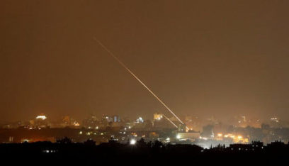 وسائل إعلام اسرائيلية: إطلاق صواريخ من غزة باتجاه مستوطنات الغلاف