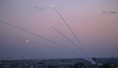 اطلاق رشقة صواريخ كبيرة من غزة بإتجاه الأراضي المحتلة