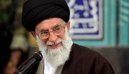 خامنئي: على الشعب الإيراني ألا يقلق ولن يكون هناك أي اضطراب في عمل البلاد