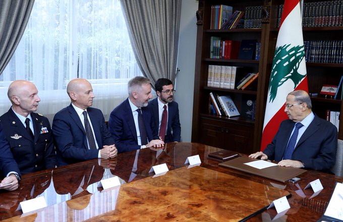 الرئيس عون استقبل وزير الدفاع الإيطالي وتناول اللقاء العلاقات الثنائية بين البلدين