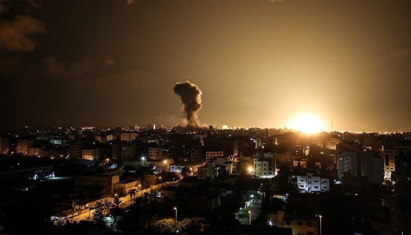 غارات صهيونية فجراً على غزة