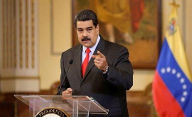 مادورو يعلن وصول آلاف الجرعات من الأدوية الروسية ضد كورونا إلى فنزويلا