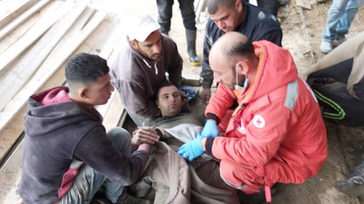 إصابة عاملين سوريين في ورشة بناء في بيت ملات