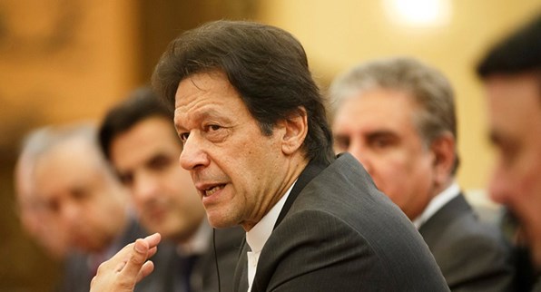 إقتحام قصر رئيس وزراء باكستان السابق عمران خان بعد إشتباكات مع مؤيديه