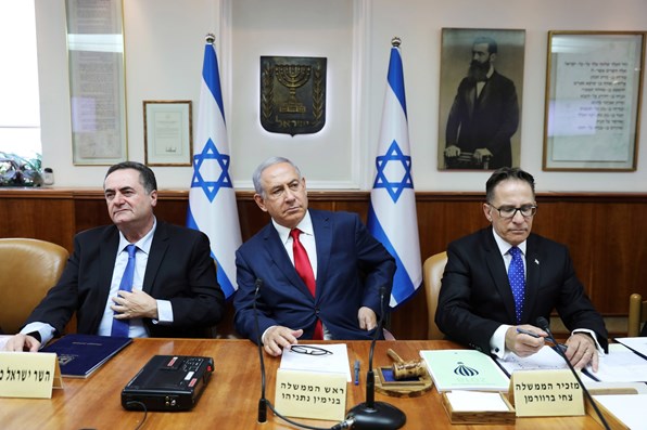 “واللا” عن مصادر إسرائيلية: مجلس الحرب قرر الأحد عدم توسيع صلاحيات الوفد المفاوض