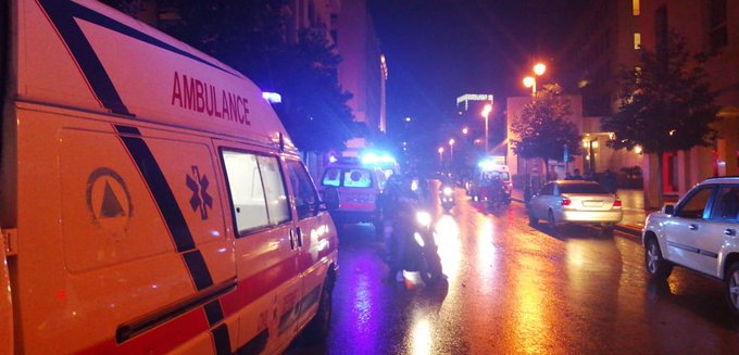 7 سيارات إسعاف تنقل الإصابات من وسط بيروت