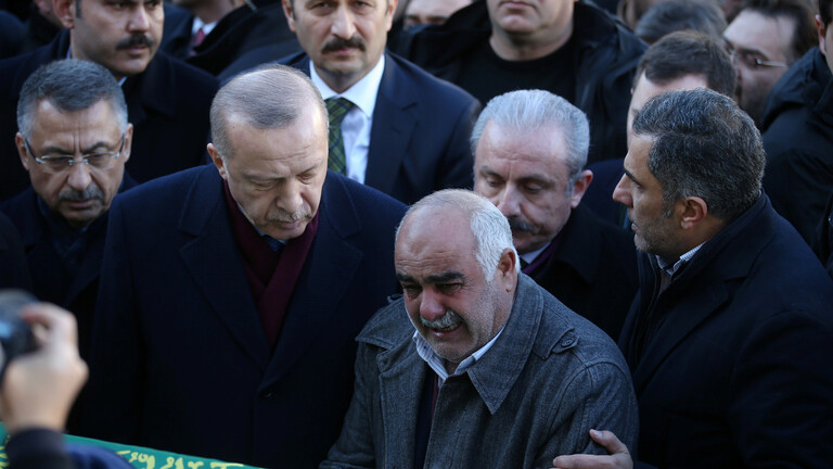 أردوغان يصل الى المنطقة المنكوبة بالزلزال شرق تركيا