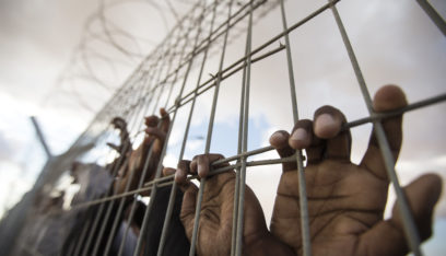 رويترز: فصائل المعارضة سيطرت على سجن حمص المركزي وفرار مئات السجناء