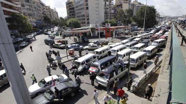 ما حقيقة دعوة السائقين إلى تعبئة طلبات للحصول على مساعدات؟