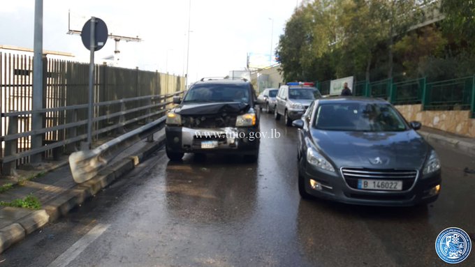 جريحان إثر تصادم بين 4 مركبات على اوتوستراد الرئيس الهراوي