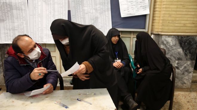 الغارديان: الانتخابات الإيرانية “باب مغلق”
