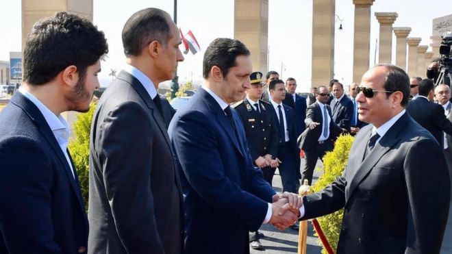 الغارديان: مصير مبارك يطارد قادة مصر ويمنح الأمل لشعبها