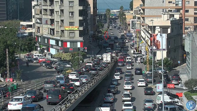 اقفال جسر انطلياس على المسلكين وتحويل السير الى الطريق الجانبي والطرقات الفرعية