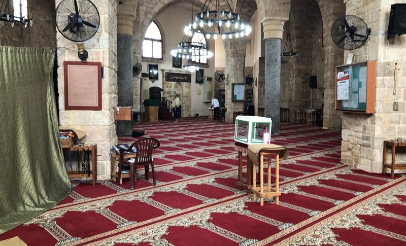 توقيف المتورطين بالتعرّض لإمام مسجد الشبانية
