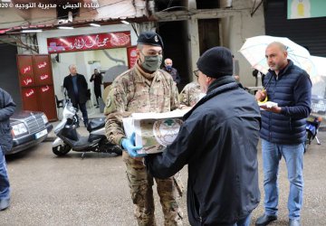 الجيش وزع حصص غذائية لعدد من العائلات في عكار طرابلس والكورة