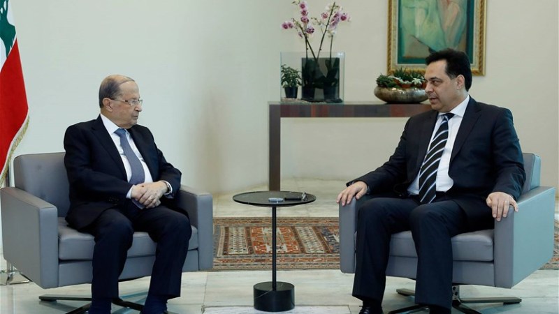 الرئيس عون استقبل دياب قبيل الاجتماع مع سفراء مجموعة الدعم الدولية