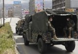 بالفيديو: دوريات راجلة للجيش في المناطق المتضررة جرّاء الانفجار