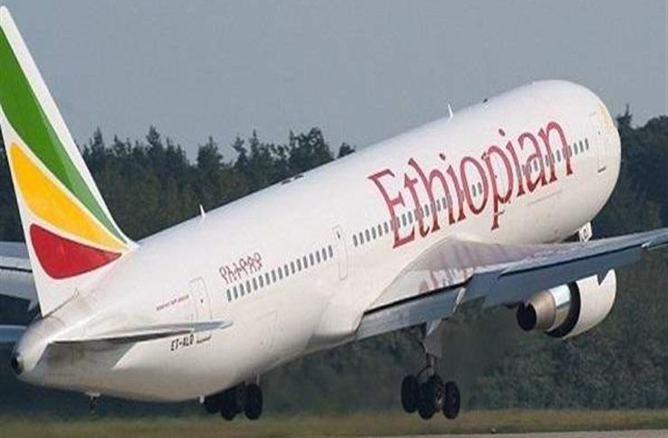 طائرة تابعة لشركة الخطوط الجوية الإثيوبية اقلت عددا من العاملات الاثيوبيات الى اديس ابابا